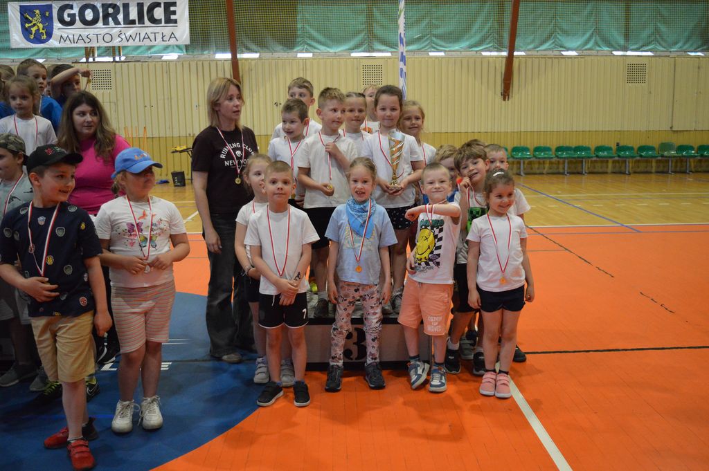 MAŁY MISTRZ-turniej sportowy